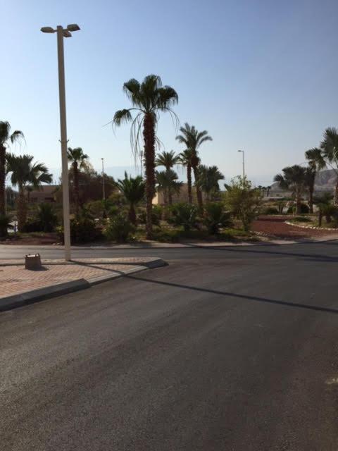 הבית של דרורי Neve Zohar Exteriér fotografie